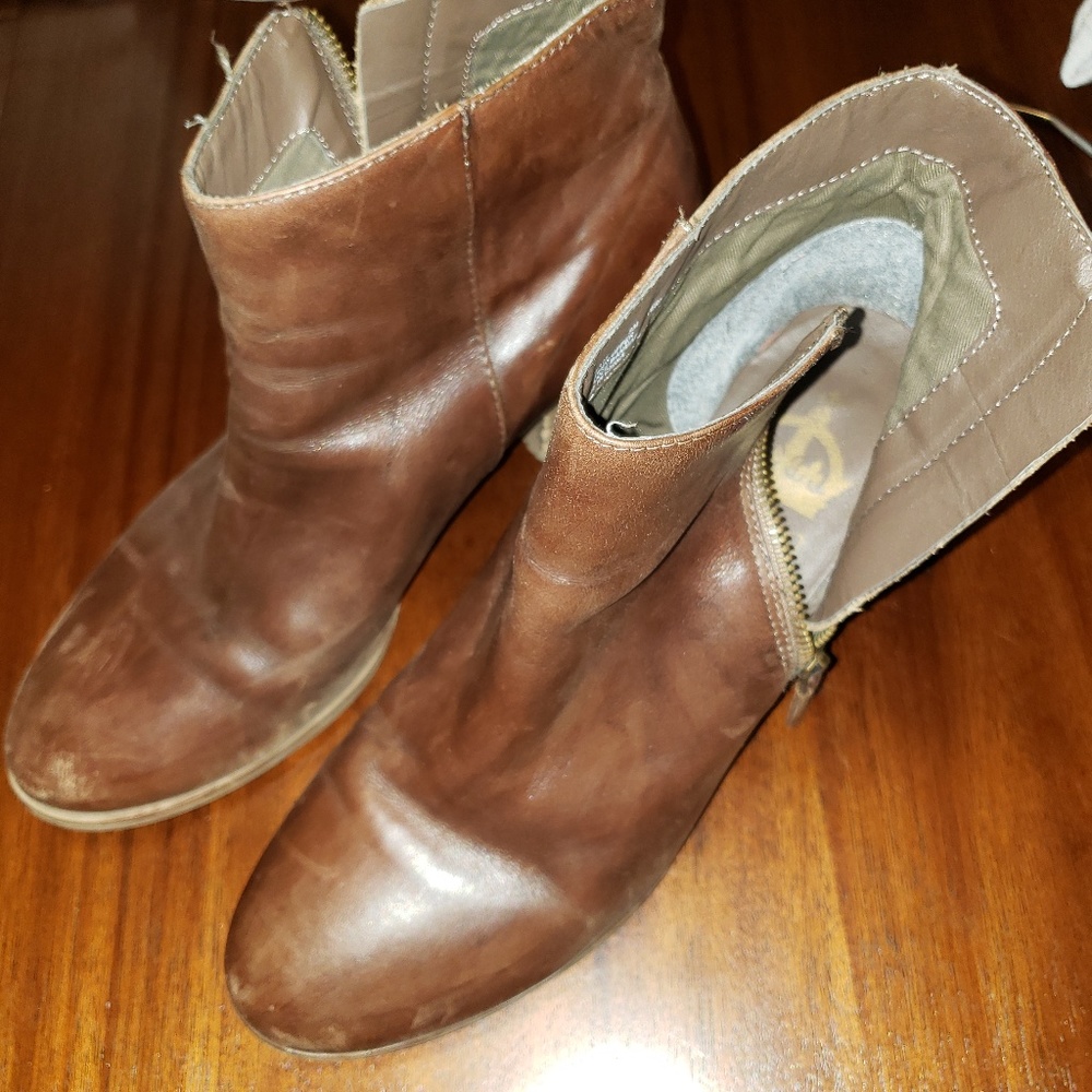 Women's Crown Outanr boots